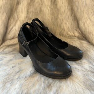 Korks Black Leather Mary Jane Block Heels Dressy Coquette Going Out Shoes